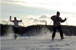 Стремительная Дуська не собирается сдаваться без боя, демонстрируя нам танец на лыжах!