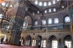 Внутри Новой мечети.