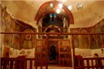 Самый древний храм монастыря - церковь преподобного Антония Великого (4-ый век н.э.). Стены расписаны коптскими художниками в 13 веке.
